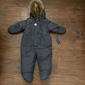 Rothschild snow suit 6-9